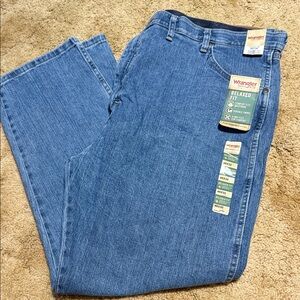 NWT Wrangler Men's Denim Relaxed Jeans